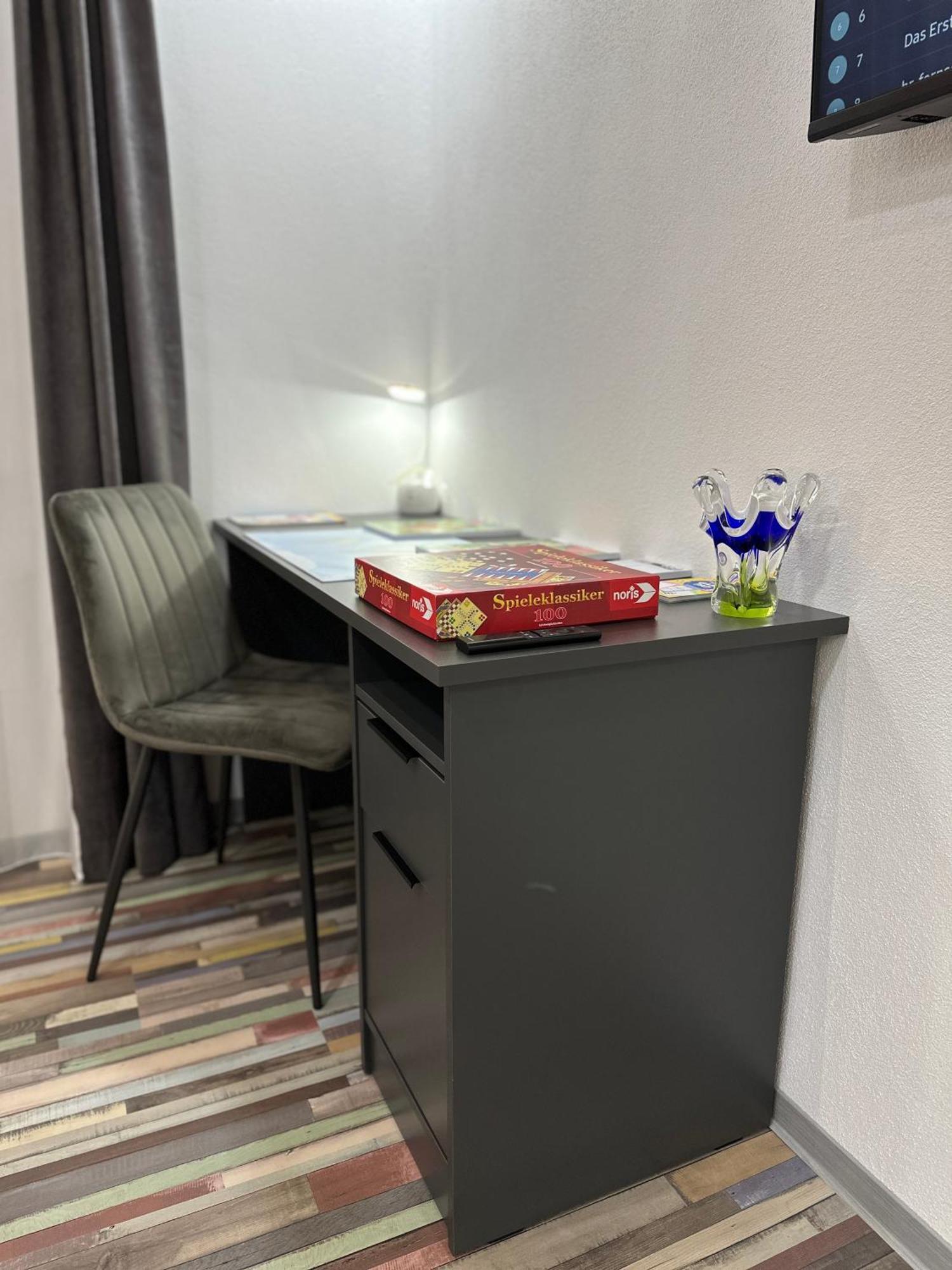 Modern Apartments Neuburg P - Top - 2 Zimmer, Komfort, Balkon, Wi-Fi, Smart Tv, Grosse Dusche, Kueche 노이부르크 안 데어 도나우 외부 사진