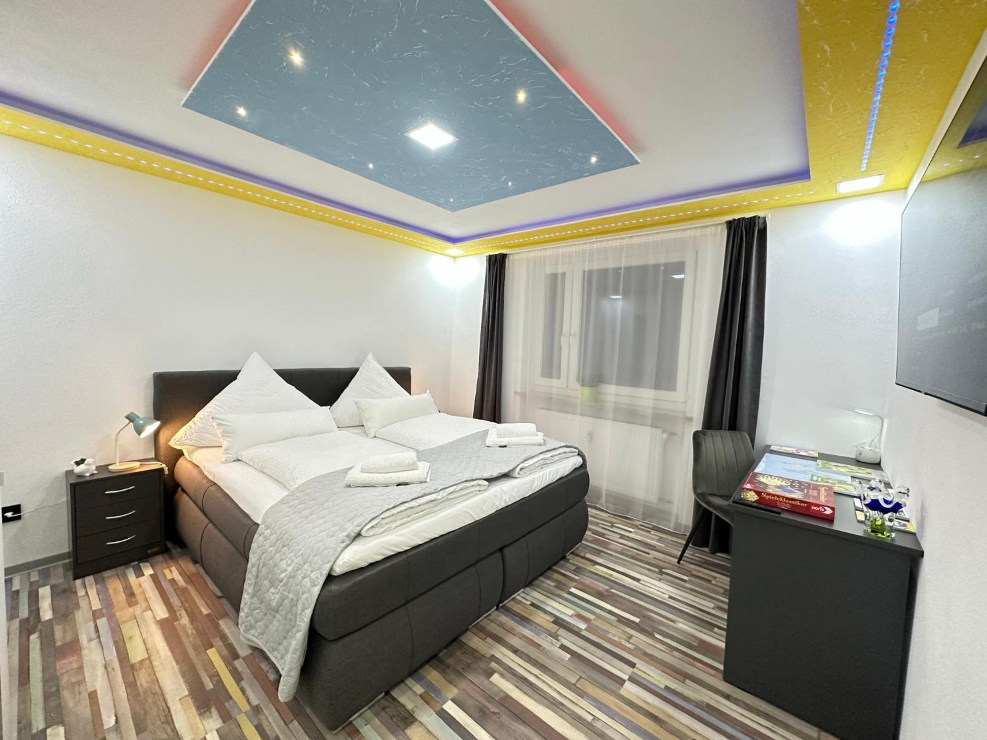 Modern Apartments Neuburg P - Top - 2 Zimmer, Komfort, Balkon, Wi-Fi, Smart Tv, Grosse Dusche, Kueche 노이부르크 안 데어 도나우 외부 사진