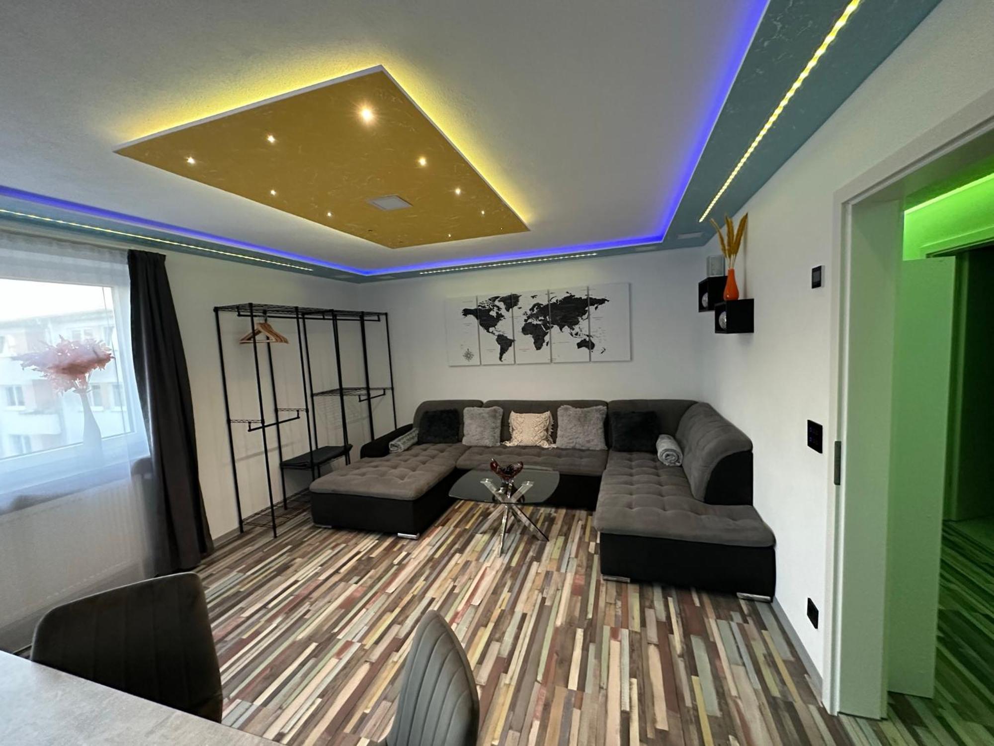 Modern Apartments Neuburg P - Top - 2 Zimmer, Komfort, Balkon, Wi-Fi, Smart Tv, Grosse Dusche, Kueche 노이부르크 안 데어 도나우 외부 사진