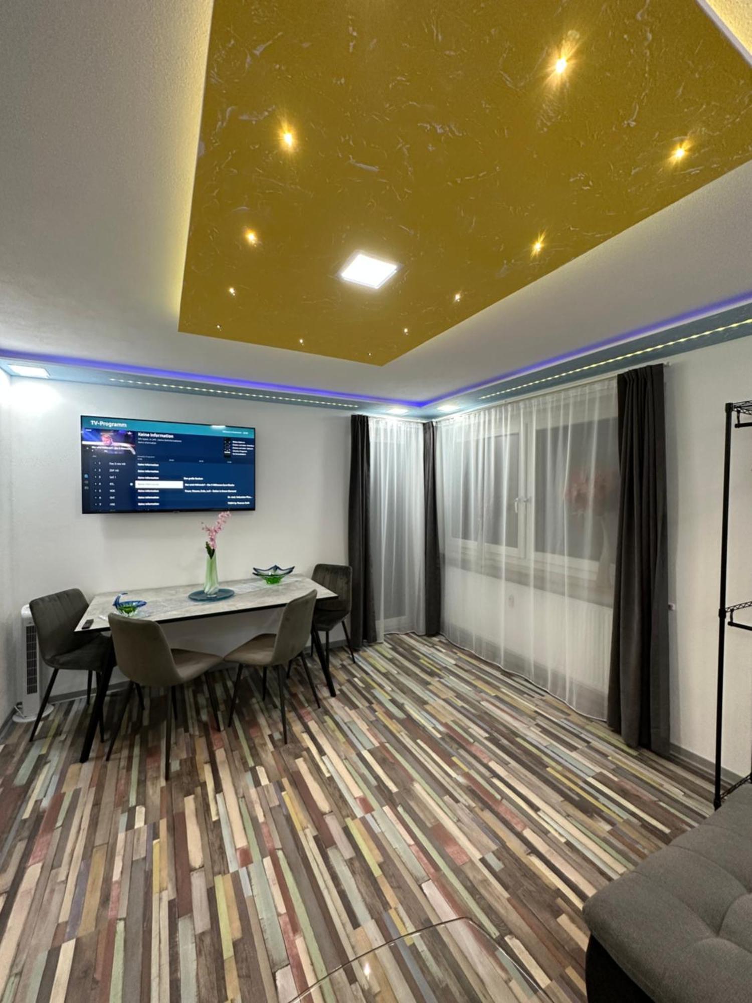 Modern Apartments Neuburg P - Top - 2 Zimmer, Komfort, Balkon, Wi-Fi, Smart Tv, Grosse Dusche, Kueche 노이부르크 안 데어 도나우 외부 사진