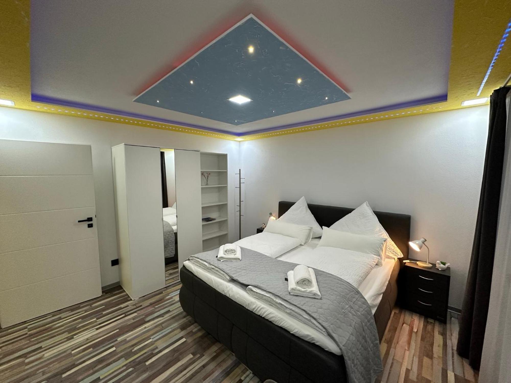 Modern Apartments Neuburg P - Top - 2 Zimmer, Komfort, Balkon, Wi-Fi, Smart Tv, Grosse Dusche, Kueche 노이부르크 안 데어 도나우 외부 사진
